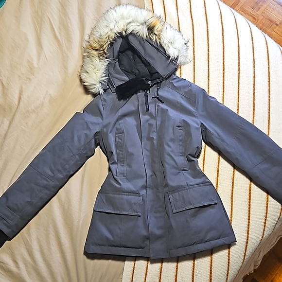 TNA Parka - Picture 1 of 4